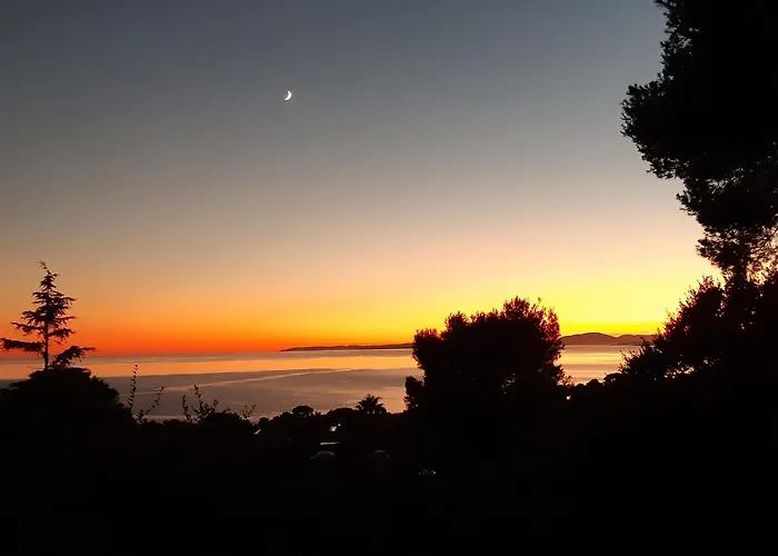 Villa Anadine - Aiguebonne Boulouris - Pleine Vue - A 5 Minutes A Pied De La - Climatisee